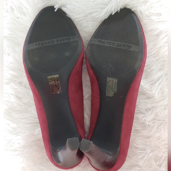 Franco Sarto || Genuine Suede, Burgundy Pumps, Size 8.5M - Picture 4 of 4